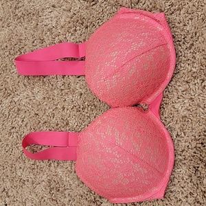 Victoria's Secret 34DD